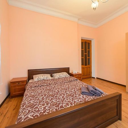 Apartments On Kreshchatik 17 Kiev Extérieur photo